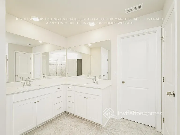 7364 Echoing Hills Ln — Photo 16