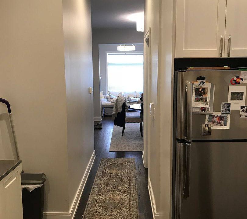 2nd image of 1155 W Wrightwood Ave