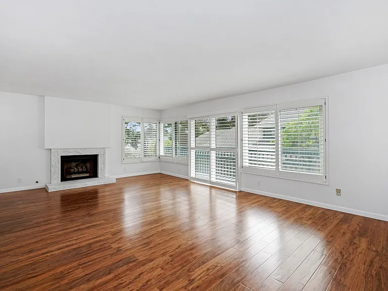 8009 Caminito Gianna — Photo 3