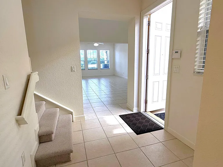 685 Pacific Grove Dr #2 — Photo 22