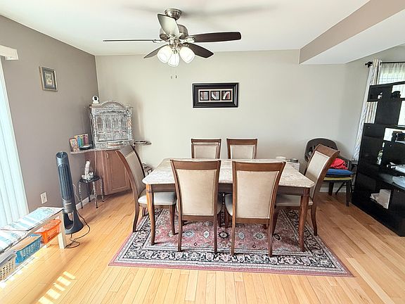 4th image of 2626 Anthony Ct