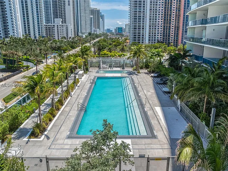 17550 Collins Ave #1203 — Photo 37