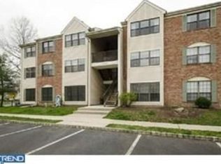 10 Poillon Ct, Lawrence Township, NJ 08648