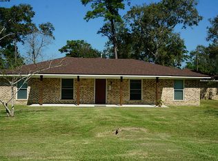 809 Hamilton, Anahuac, TX 77514