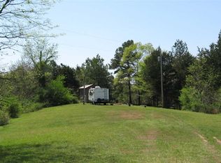 1174 Smith Chapel Rd, Decaturville, TN 38329