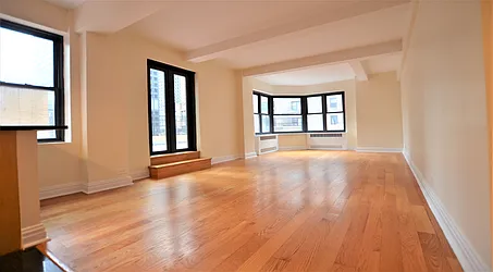 Rented by Manhattan Realty Group