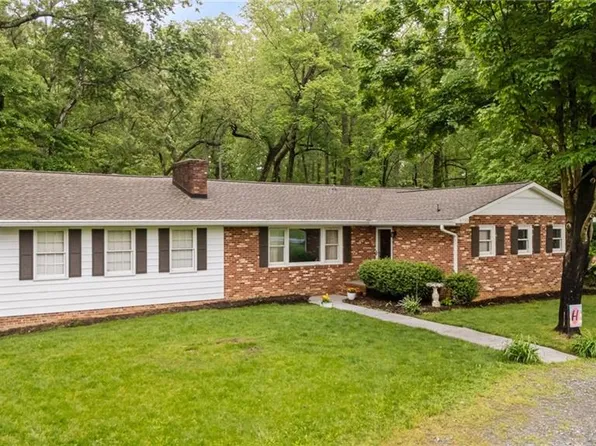 4935 McGee Rd, Walkertown, NC 27051