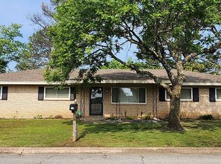 808 Brady St, Hominy, OK 74035