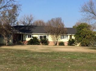 1227 N Locan Ave, Clovis, CA 93619
