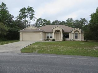 15 Pitcairn Ct, Homosassa, FL 34446