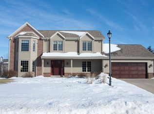 1100 Ridge Rd, Waukesha, WI 53186
