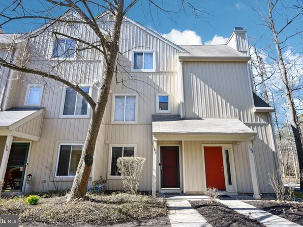 189 Woodlake Dr, Marlton, NJ 08053