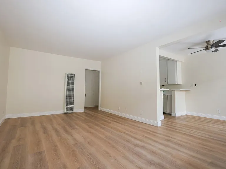 La Casa Blanca — Photo 4