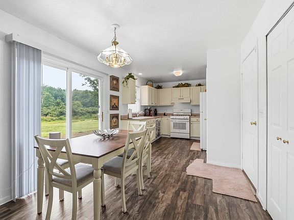 3rd image of 26642 Sturdy Oak Dr