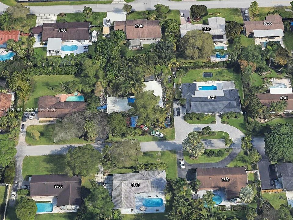 2nd image of 9741 SW 119th St