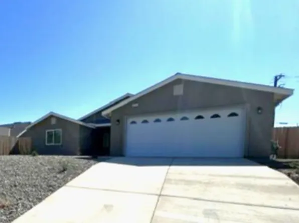 820 N Cypress St, Woodlake, CA 93286