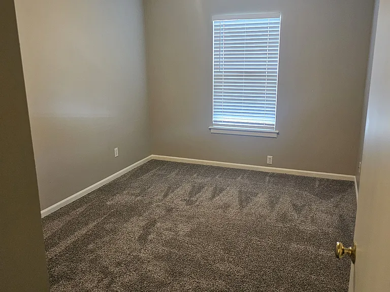 21531 S Peculiar Dr — Photo 13