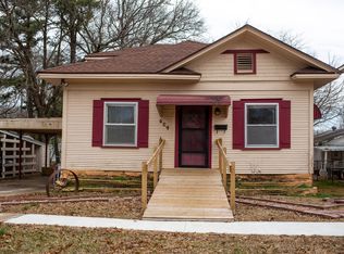 609 W Gentry St, Henryetta, OK 74437