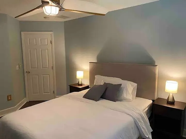 1041 SW John Maccormack Ter — Photo 20
