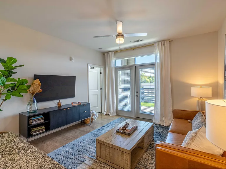 Evolve at Parkway Apartment Homes — Photo 34