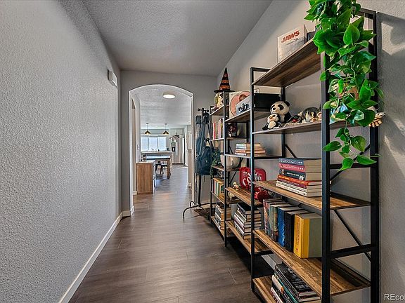 2nd image of 3222 San Carlo Avenue