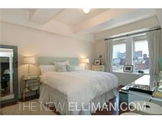 Rented by Douglas Elliman | media 19