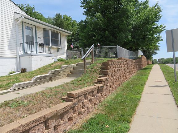 3rd image of 6774 Blondo St