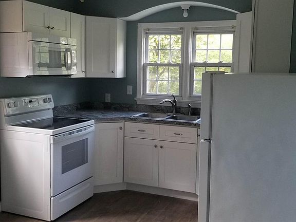 2nd image of 194 Glenway Dr