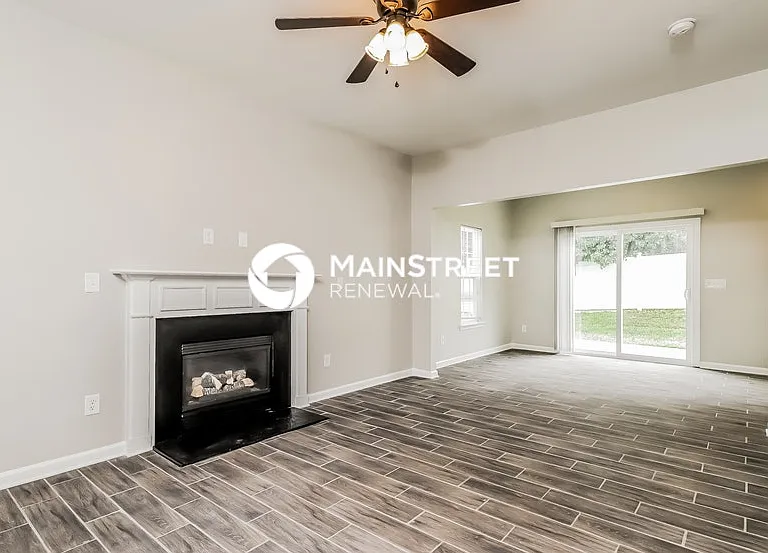 125 Salem Ridge Ct — Photo 3
