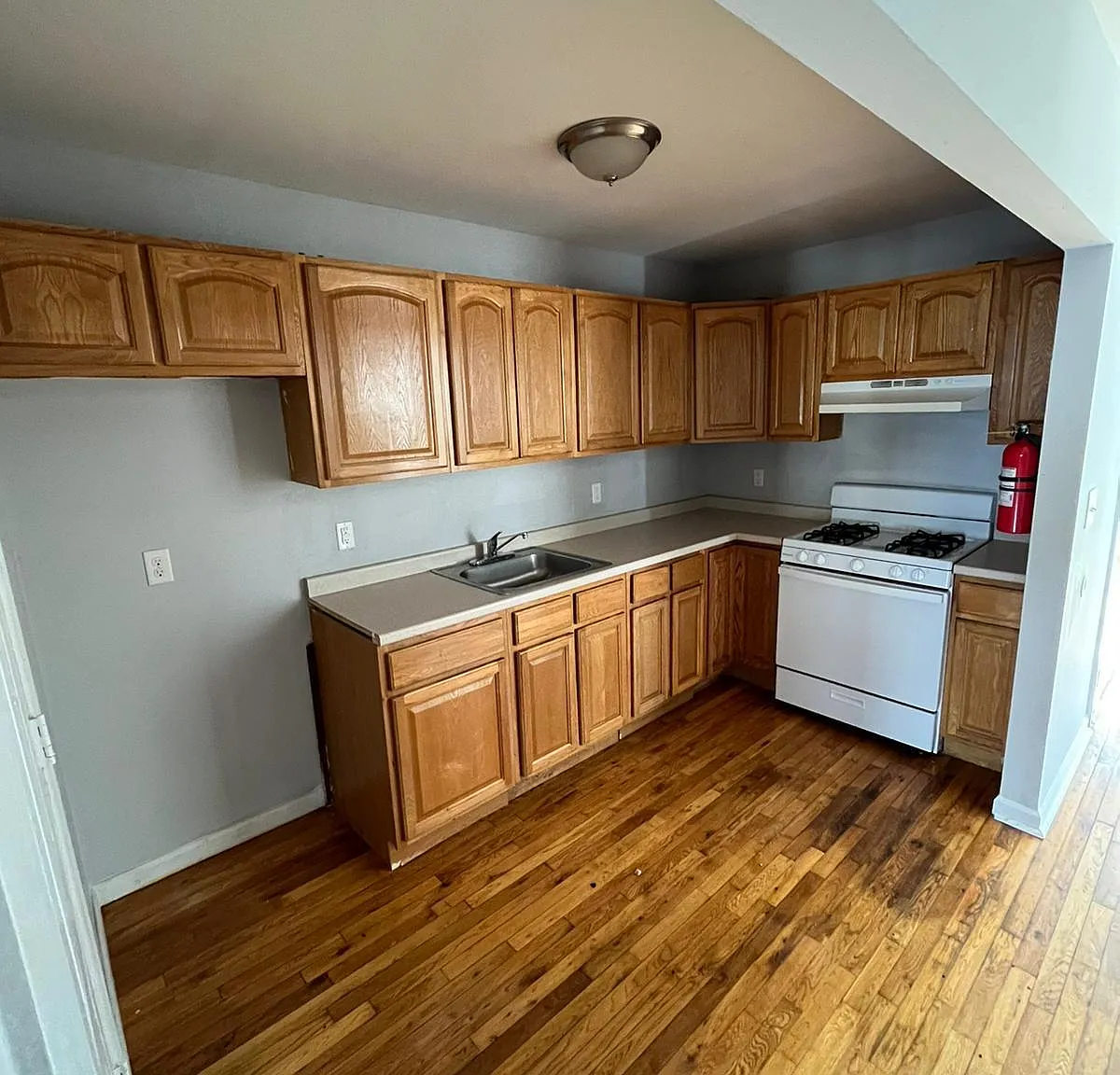 45 Roseville Ave — Photo 4