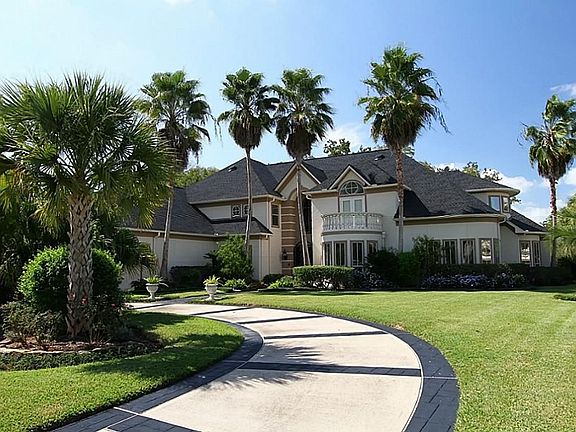 2nd image of 1830 Forest Gate Dr