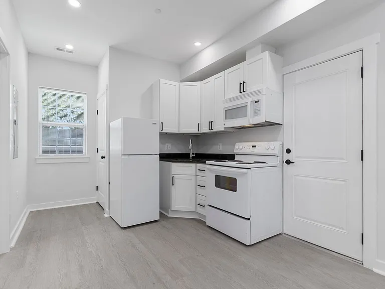 54 Rhode Island Ave NW — Photo 25
