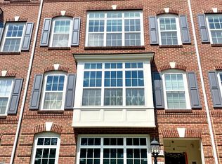 22631 Settlers Trail Ter, Ashburn, VA 20148