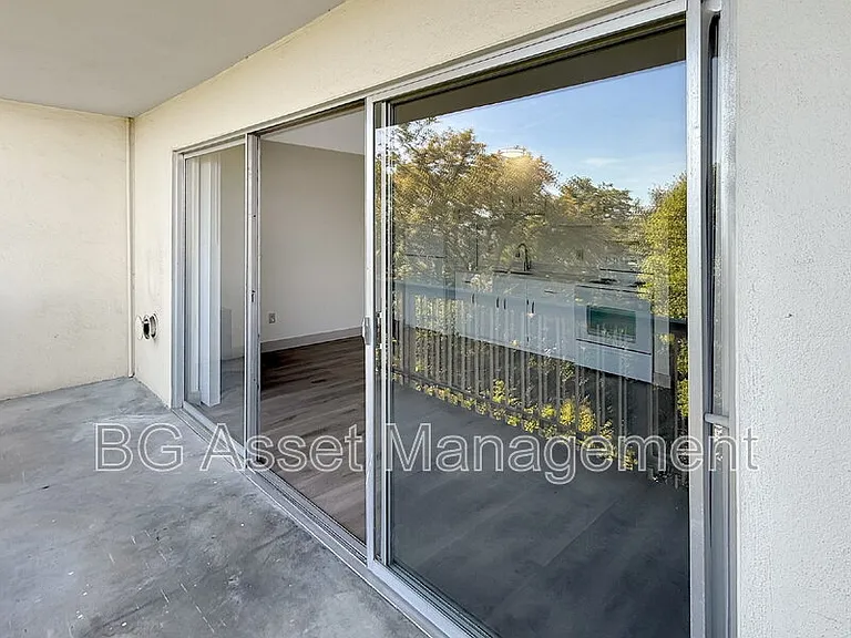 50 Frey Pl #5 — Photo 25