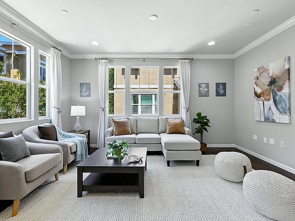 3rd image of 2813 Pinnacles Ter