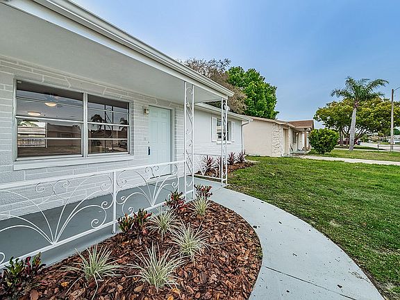 3rd image of 3111 Salisbury Dr