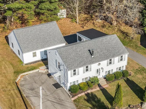 4 Lita Lane, Newmarket, NH 03857