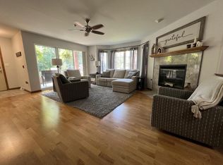 18880 Toldt Woods Dr UNIT 8, Brookfield, WI 53045