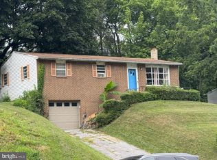 111 N Sporting Hill Rd, Mechanicsburg, PA 17050