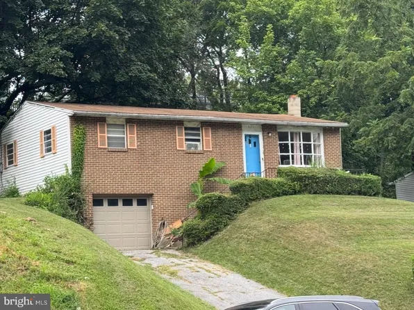 111 N Sporting Hill Rd, Mechanicsburg, PA 17050