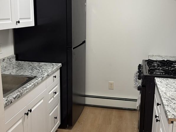 228 Hamilton St #1