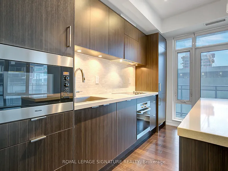 21 Widmer St #1111 — Photo 17