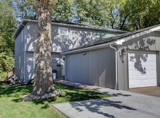 7808 W 61st Ter, Overland Park, KS 66202