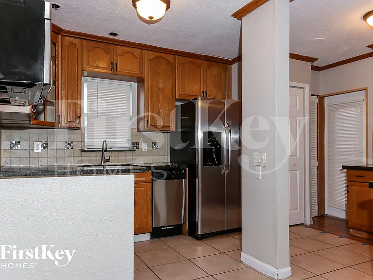 6231 NW 20th St — Photo 6