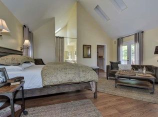 483 Junipero Ave, Pacific Grove, CA 93950
