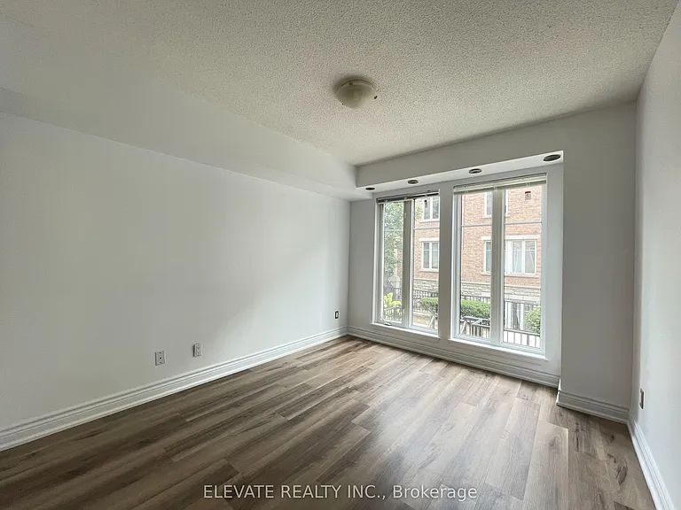 42 Western Battery Rd #706 — Photo 9