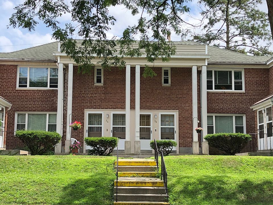 1st image of 129 Lincoln Ave #223
