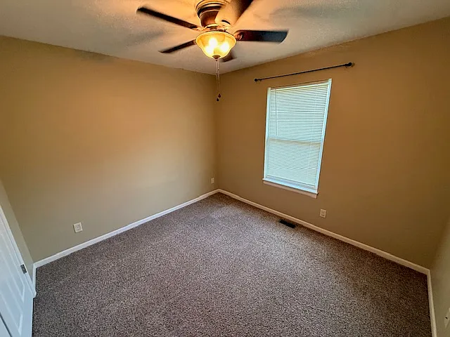 109 Silver Leaf Ln — Photo 11