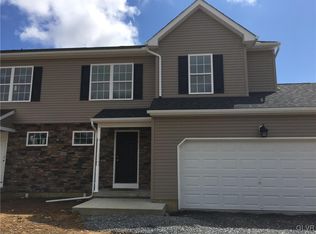 946 Graystone Cir #14, Allen Township, PA 18067