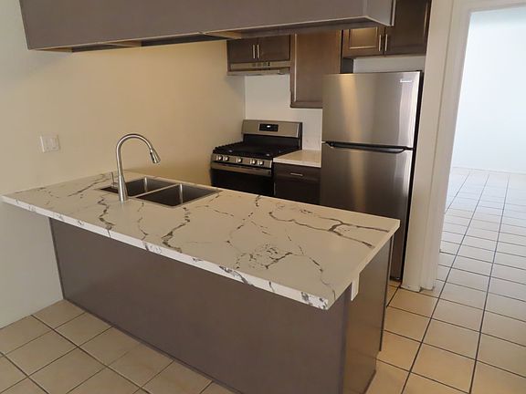 3rd image of 4324 51st St #6